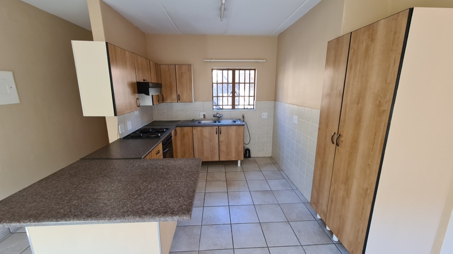 To Let 1 Bedroom Property for Rent in Die Bult North West